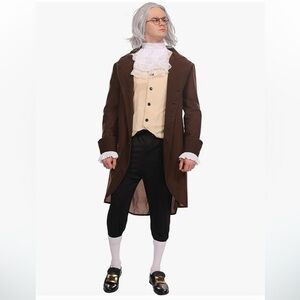 Maxim founding father costume. Worn once. Size M. Costume does not include wig.